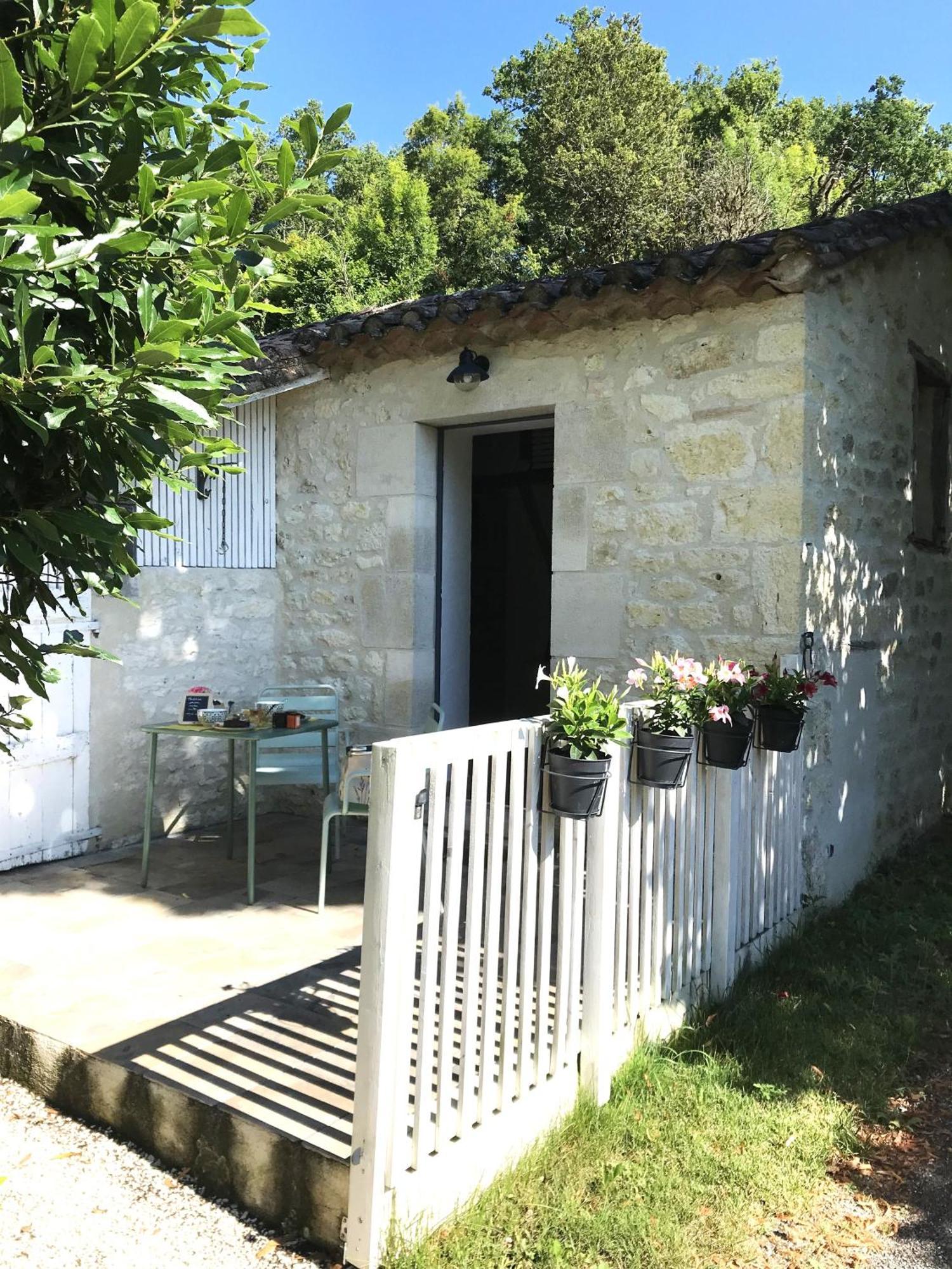 Le Val Du Pech Chantant Chambres D'Hotes Pern Εξωτερικό φωτογραφία
